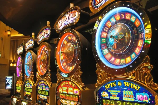 Kode Alam slot tournament interface showing leaderboard and active participants